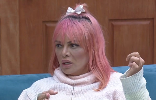 A Fazenda 13: Valentina Francavilla é a nona eliminada do programa com 15,38% dos votos