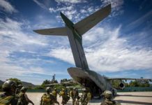 Aeronaves da FAB lançam paraquedistas para assalto aeroterrestre – Prisma