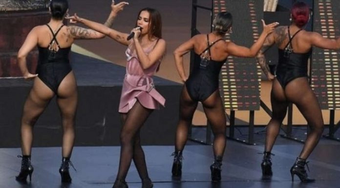 Anitta se apresenta antes da final da Libertadores. Veja a performance! – Música