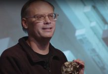 CEO da Epic Games volta a detonar Apple e Google durante evento