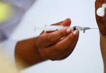 Cerca de 210 mil profissionais da educação podem tomar 3ª dose de vacina cidade de SP