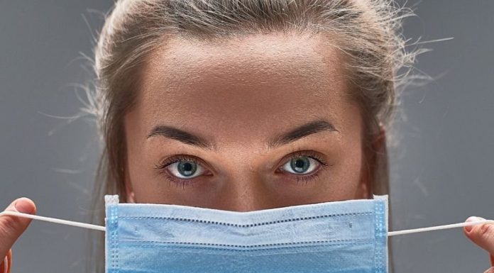 É o momento de retirar as máscaras?