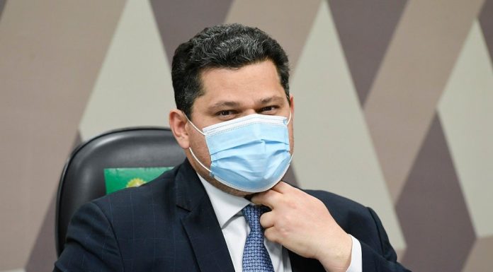 Eleitores terão votos para derrotar Alcolumbre e quem mais decidir boicotar o país, diz Graeml