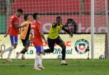 Equador derrota o Chile e fica mais perto de ir à Copa; Paraguai e Colômbia ficam no zero