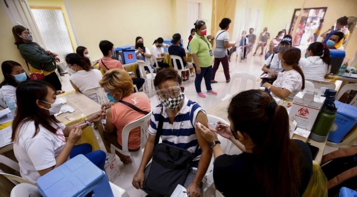 Filipinas dará comida para incentivar vacinação contra a Covid-19