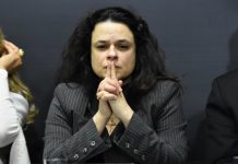 Janaína Paschoal diz que não deve seguir Bolsonaro no PL e admite querer ouvir pautas de Moro