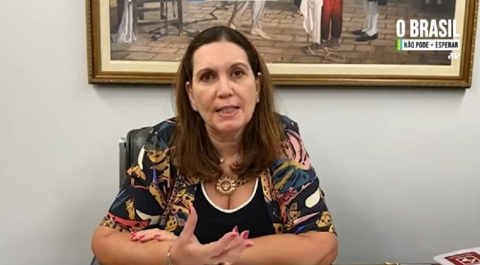 Lewandowski atende pedido da PGR e abre investigação contra Bia Kicis por racismo