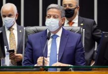 Lira diz que PEC que reduz idade de aposentadoria dos ministros do STF não tem acordo para ser votada