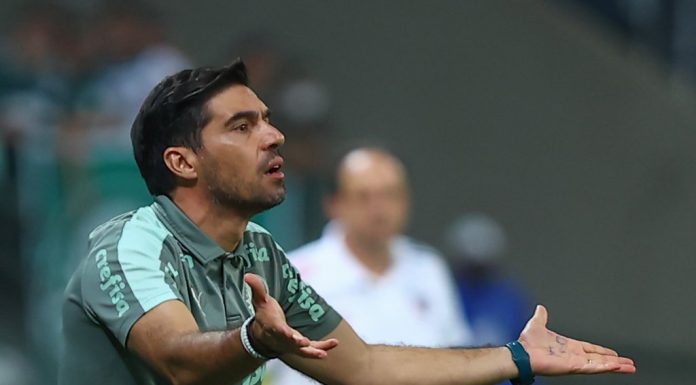 Mancha Verde critica Abel após derrota do Palmeiras para o São Paulo: ‘Clássico é história’