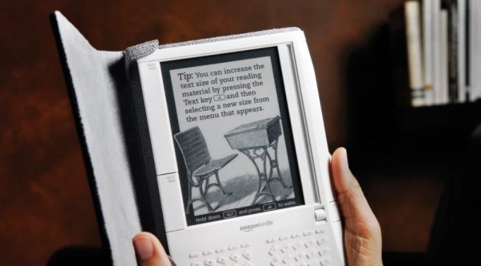Primeira geração do Amazon Kindle completa 14 anos de idade
