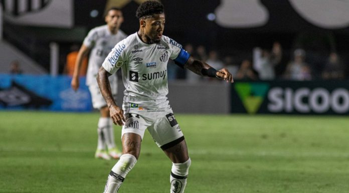 Santos vence o Fortaleza por 2 a 0 e se afasta da zona de rebaixamento