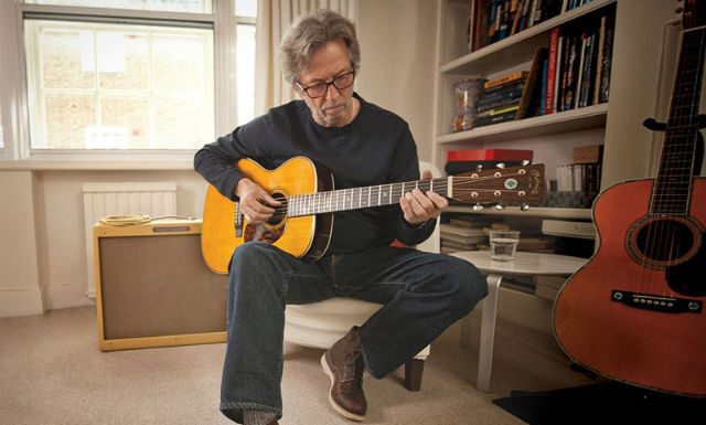 Violão usado por Eric Clapton é vendido por R$3,5 milhões em leilão
