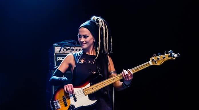Whitesnake anuncia Tanya O’Callaghan como sua nova baixista
