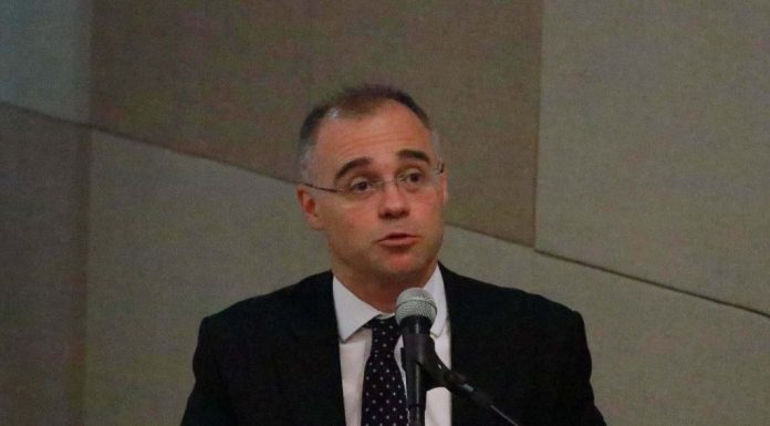 AO VIVO: André Mendonça é sabatinado na CCJ do Senado; acompanhe