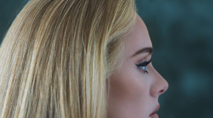 Adele bate recorde com seu novo álbum