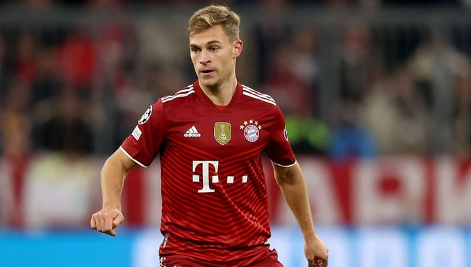 Após recusar vacina, Kimmich sofre com sequelas da Covid-19 e só volta ao Bayern em 2022
