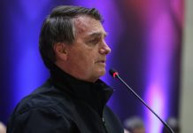 Bolsonaro diz que Petrobras irá anunciar redução no preço dos combustíveis essa semana