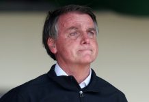 Bolsonaro terá de apresentar teste ou comprovante de vacina para entrar na posse de Mendonça