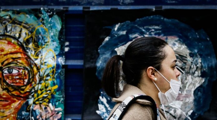 Brasil registra 77 casos da variante Ômicron da Covid-19