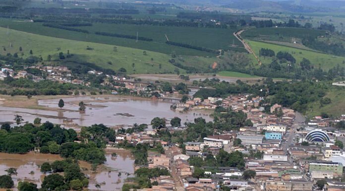 Chuvas na Bahia afetam mais de 430 mil pessoas, deixam 16 mil desabrigados e 18 mortos