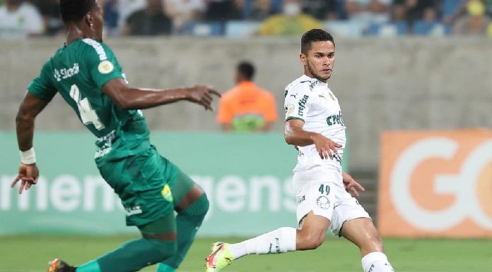 Com time de garotos da base, Palmeiras derrota o Cuiabá fora de casa