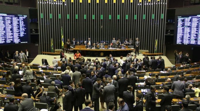 Congresso analisa vetos presidenciais nesta terça; governo articula acordos