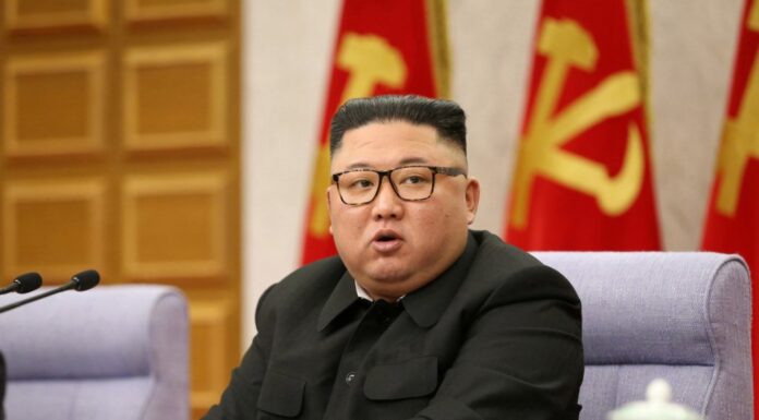 Coreia do Norte proíbe demonstrações de felicidade por 11 dias; entenda