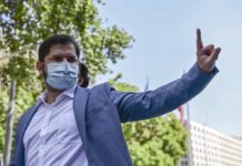 Esquerdista Gabriel Boric supera Kast, da extrema direita, e é eleito presidente do Chile