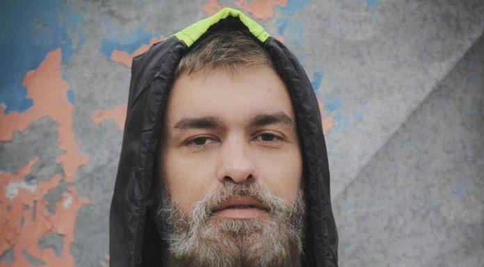 Esteban Tavares, Mi Vieira e Sebastianismos tocam na Festa Bloco Emo em SP