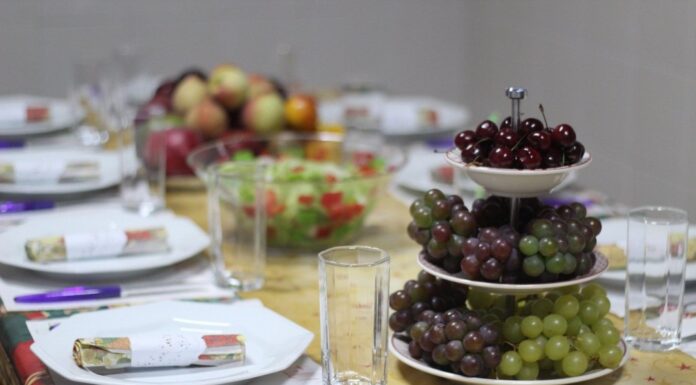 Exageros com comidas gordurosas e álcool podem estragar a festa; saiba como se cuidar