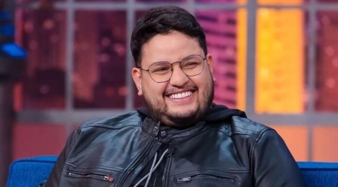 Família de Maurílio publica foto que cantor utilizaria no Natal