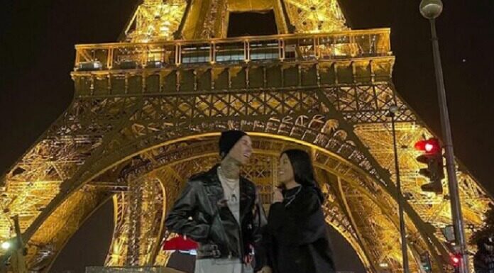 Fofo demais: filhas de Travis Barker e Kourtney Kardashian fazem TikTok em família