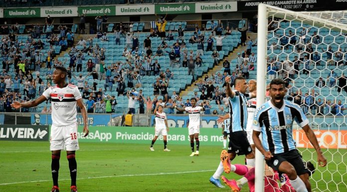 Grêmio vence o São Paulo por 3 a 0 e respira no Campeonato Brasileiro
