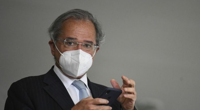 Guedes reestrutura ministério, cria supersecretaria que engloba Ipea e IBGE, mas perde dois secretários