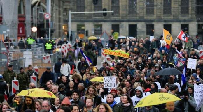 Holanda decreta confinamento da população devido ao avanço da Ômicron