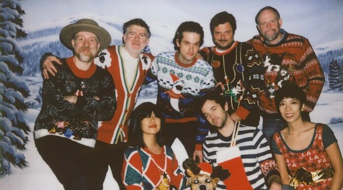 LCD Soundsystem lança especial de Natal com Macaulay Culkin; assista