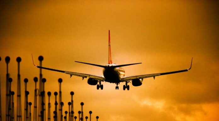 Latam cancela 25 voos após falha em sistema de iluminação no Aeroporto de Guarulhos