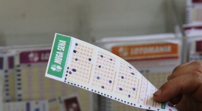 Caixa sorteia prêmio de R$ 3 milhões da Mega-Sena; veja os números