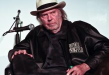 Neil Young irá lançar músicas de 1987 que não se lembra de ter gravado