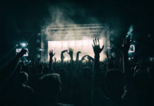 Ômicron: países cancelam shows e público começa a diminuir