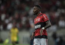 Ramon, jogador do Flamengo, atropela e mata ciclista no Rio de Janeiro