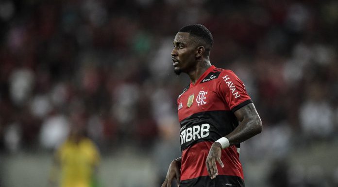 Ramon, jogador do Flamengo, atropela e mata ciclista no Rio de Janeiro