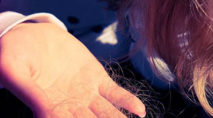 Saiba como prevenir a queda de cabelo provocada pelo diabetes – Fotos