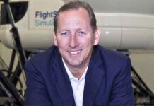 Sócio do Crystal Palace assina pré-contrato para compra da SAF do Botafogo