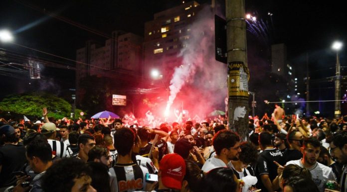 Torcida do Atlético-MG lota as ruas de Belo Horizonte para comemorar o título; assista