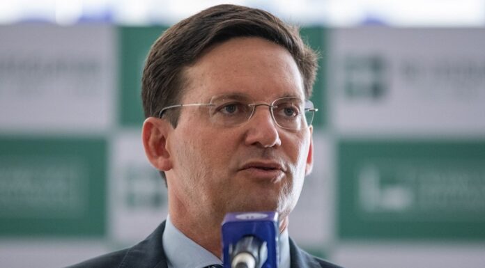 ‘A população pede socorro e não quer saber de onde vem a ajuda’, diz João Roma sobre tragédia na Bahia