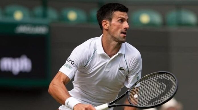 Austrália analisa recurso dos advogados de Novak Djokovic para definir se tenista será deportado