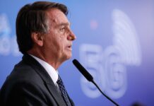 Bolsonaro diz que vai anular revogações de decretos de luto