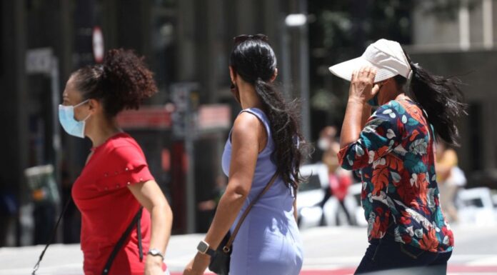 Casos de Covid-19 crescem 193% em uma semana no Brasil, segundo a OMS