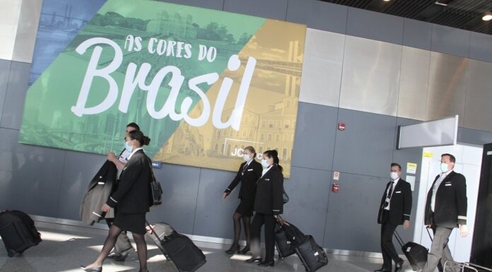 Casos diários de Covid-19 aumentam mais de seis vezes em uma semana